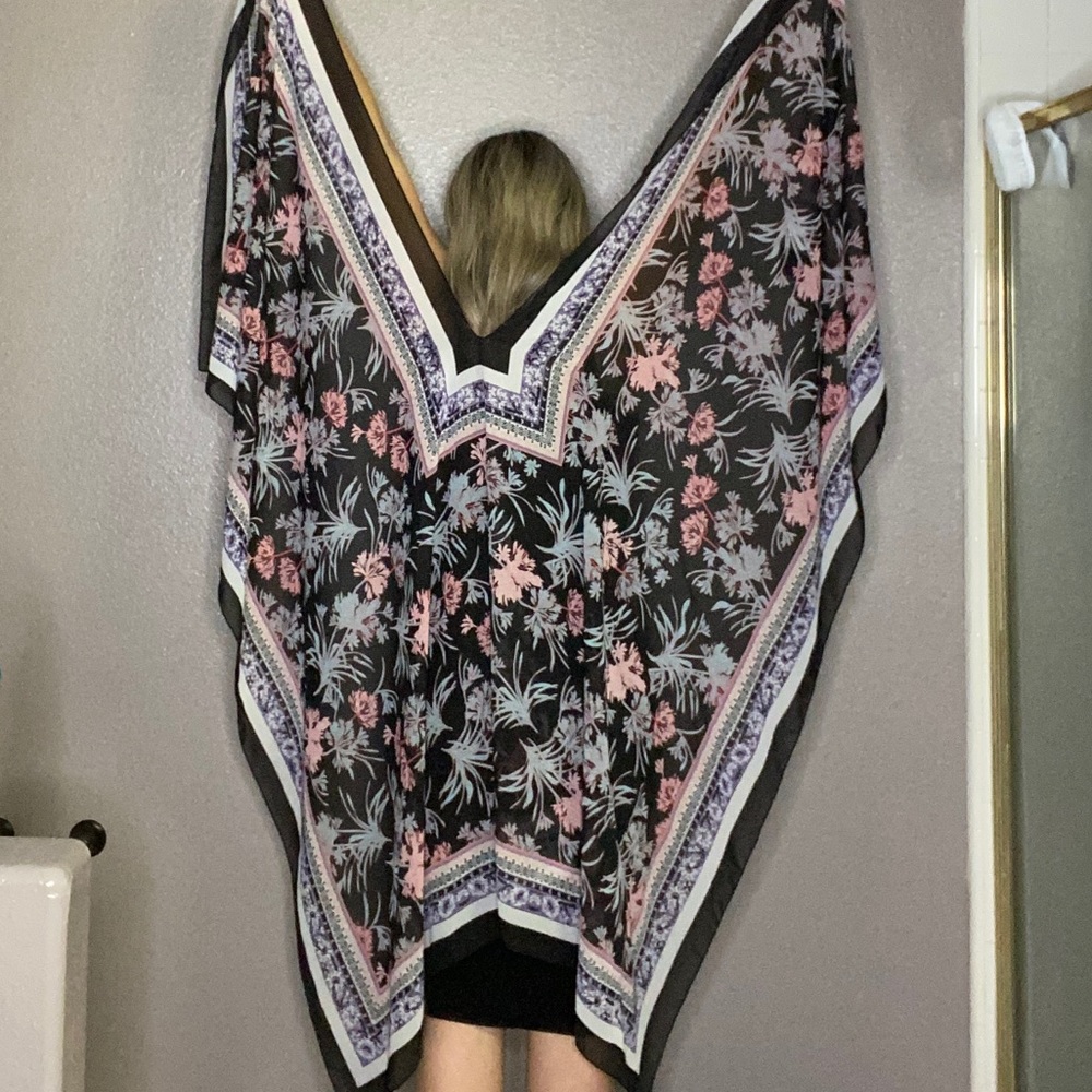 Express Wrap can be used as Scarf/Skirt/Shawl etc.